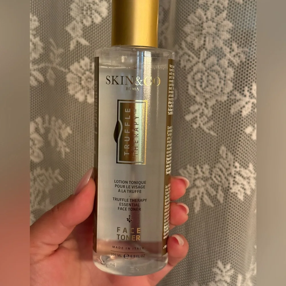 SKIN&CO Truffle Therapy Essential Face Toner